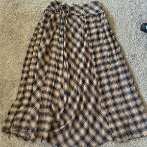 Gorgeous flowy skirt!